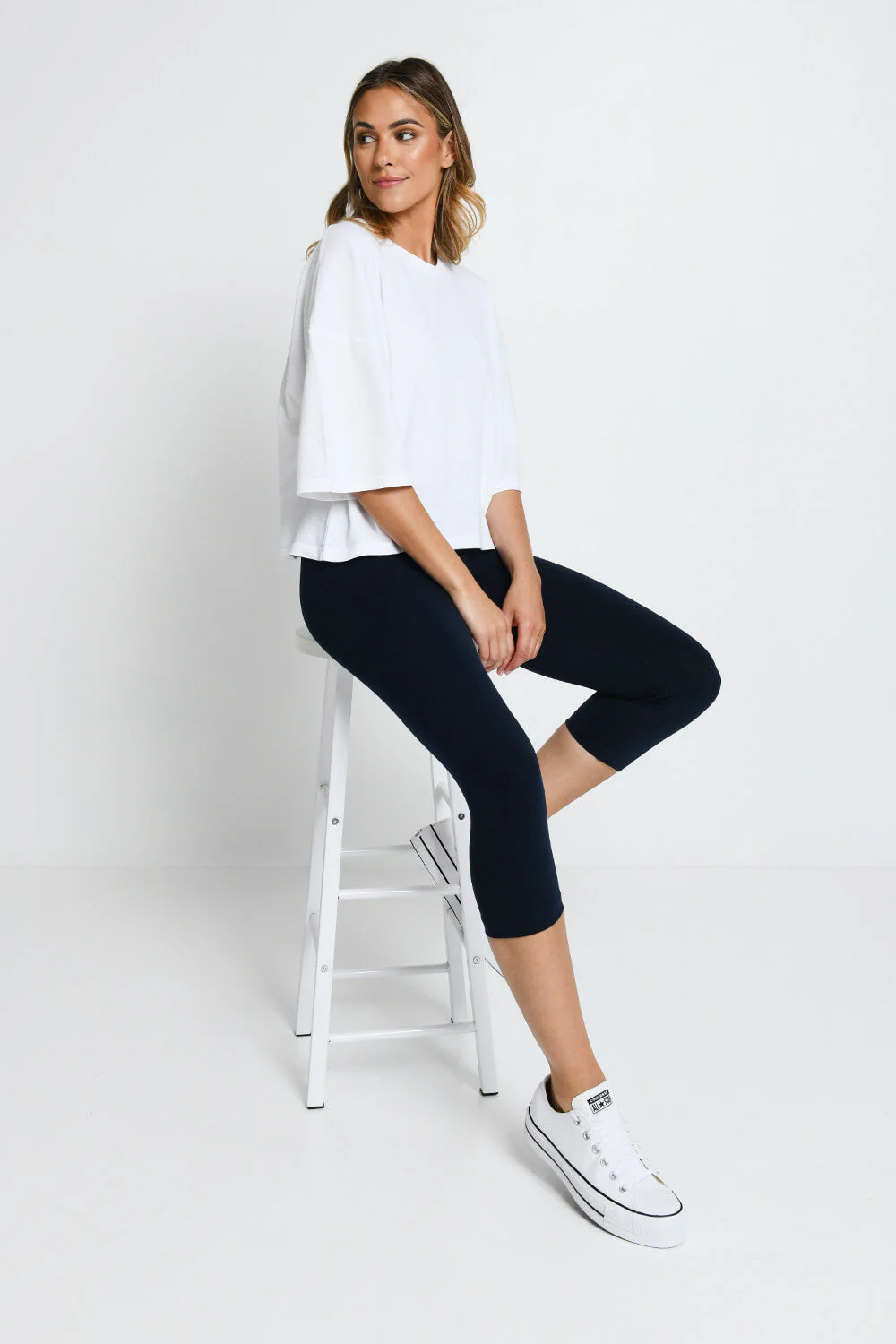 Everyday Cropped Leggings - Navy Blue - Image 6
