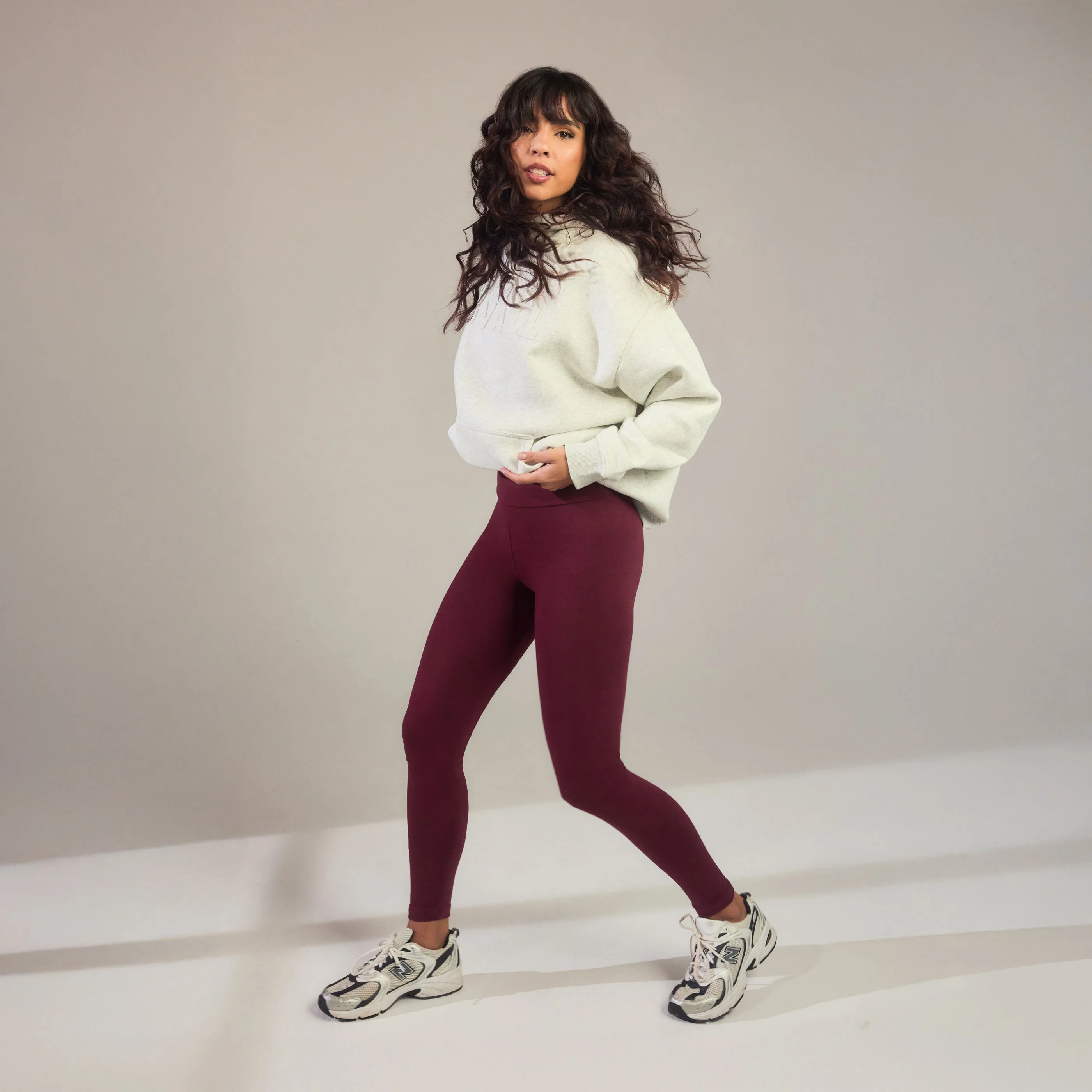 Everyday High Waisted Leggings - Burgundy - Image 4