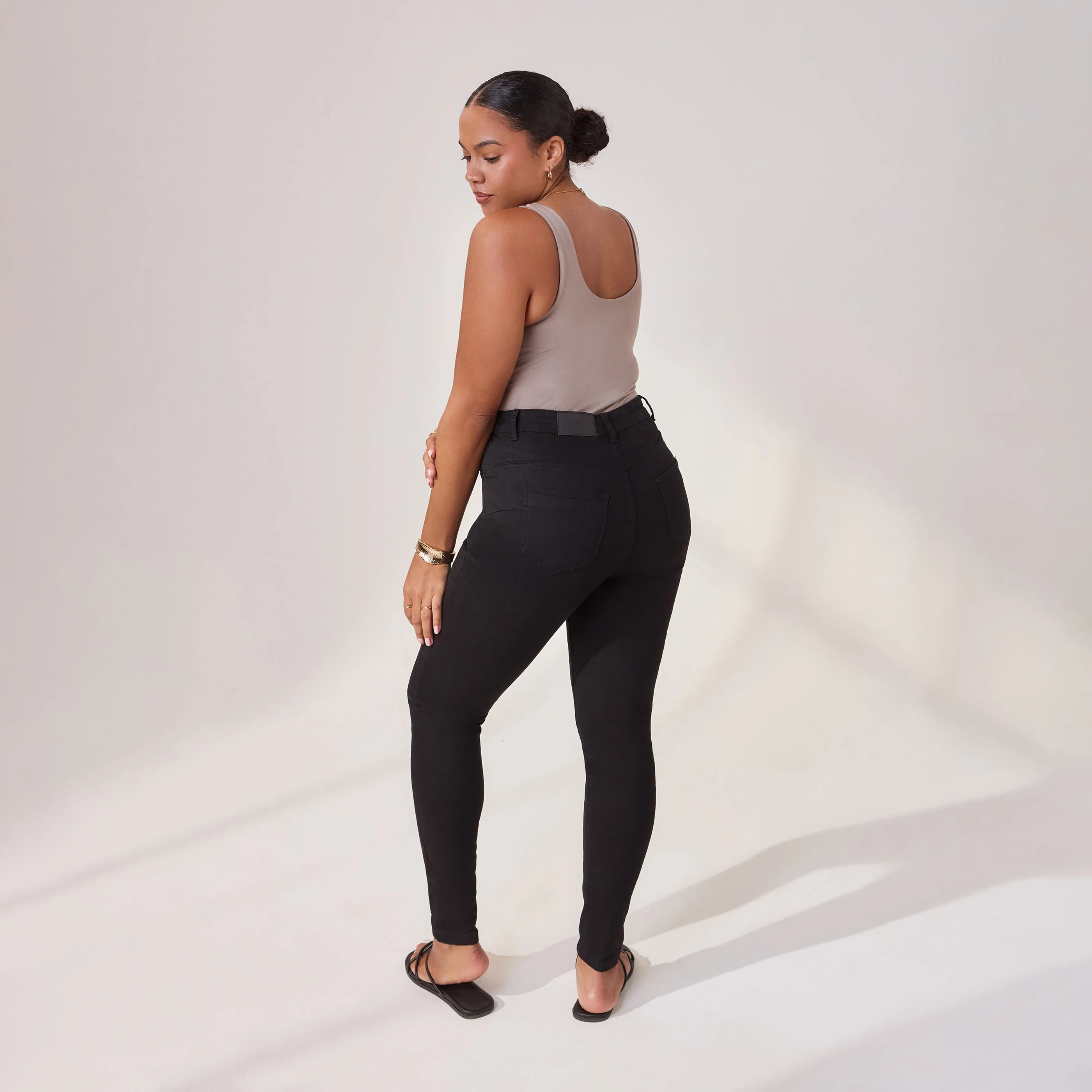 Lift & Shape Jeans - Black - Image 3