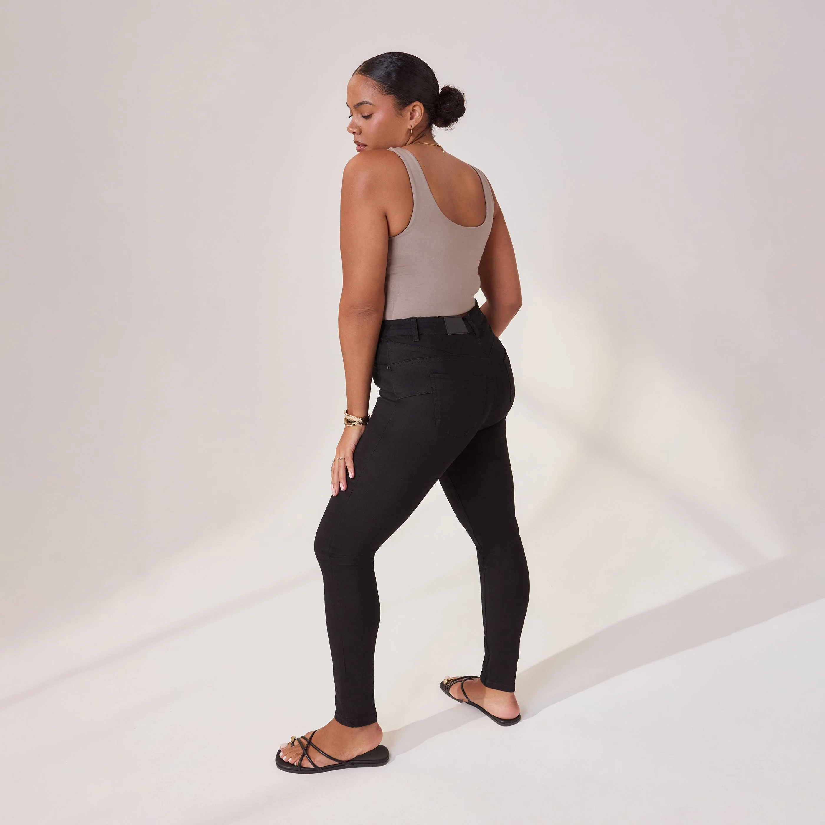 Lift & Shape Jeans - Black - Image 5