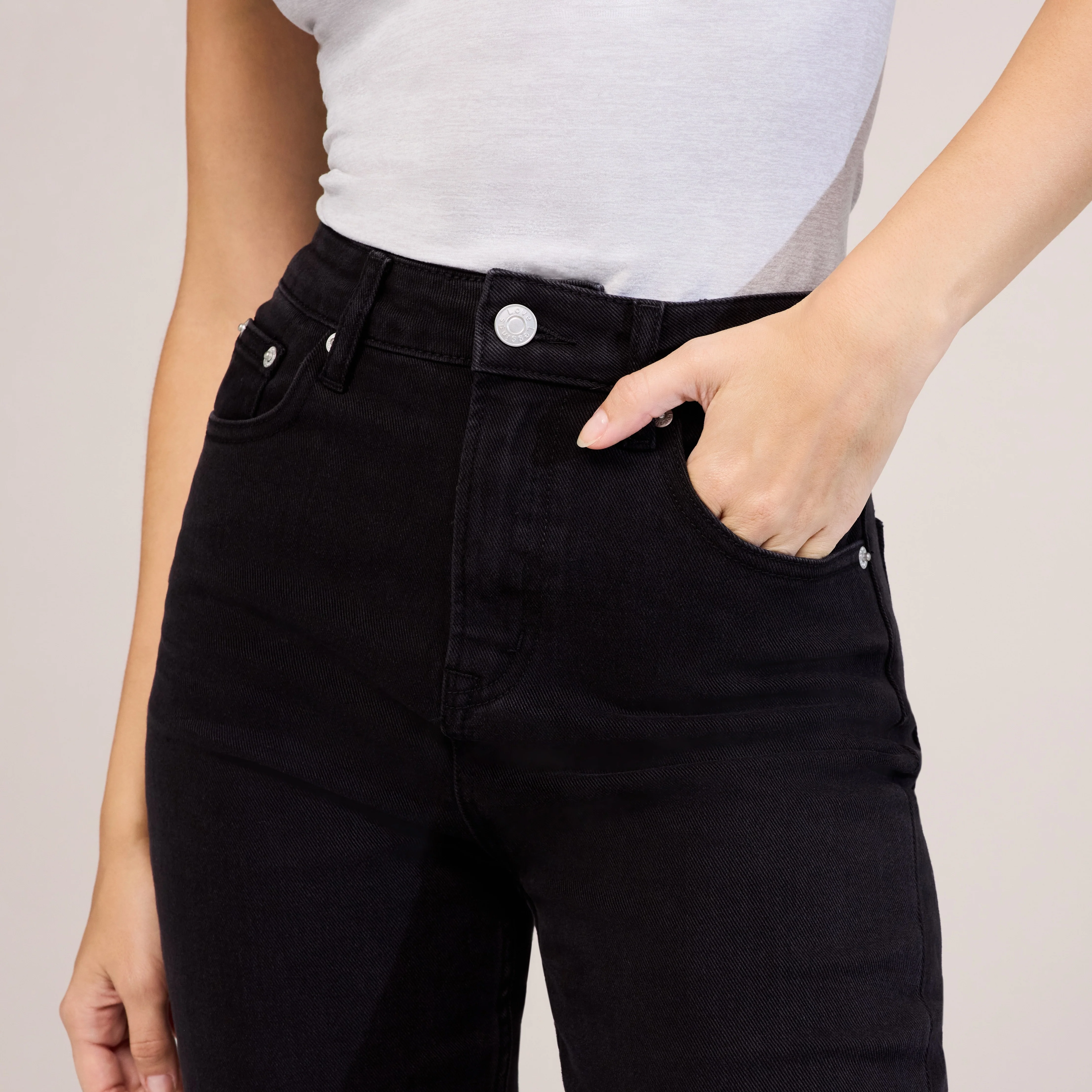 Slim Fit Mom Jeans - Black - Image 4