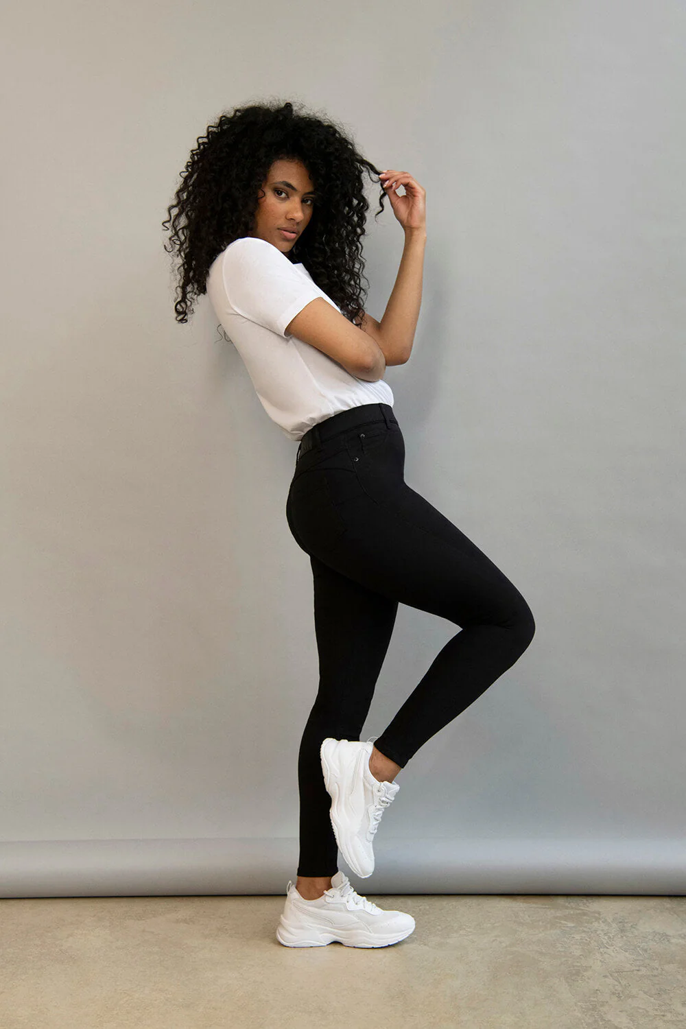 Ultimate Jeggings - Black - Image 3